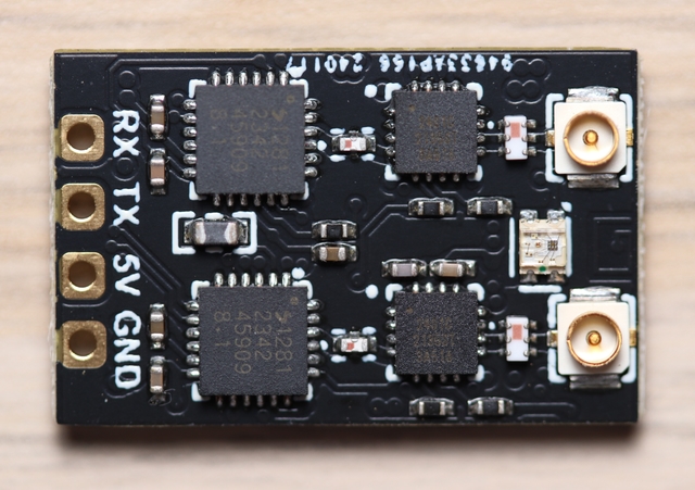 An ExpressLRS Receiver with an true diversity chips on it.